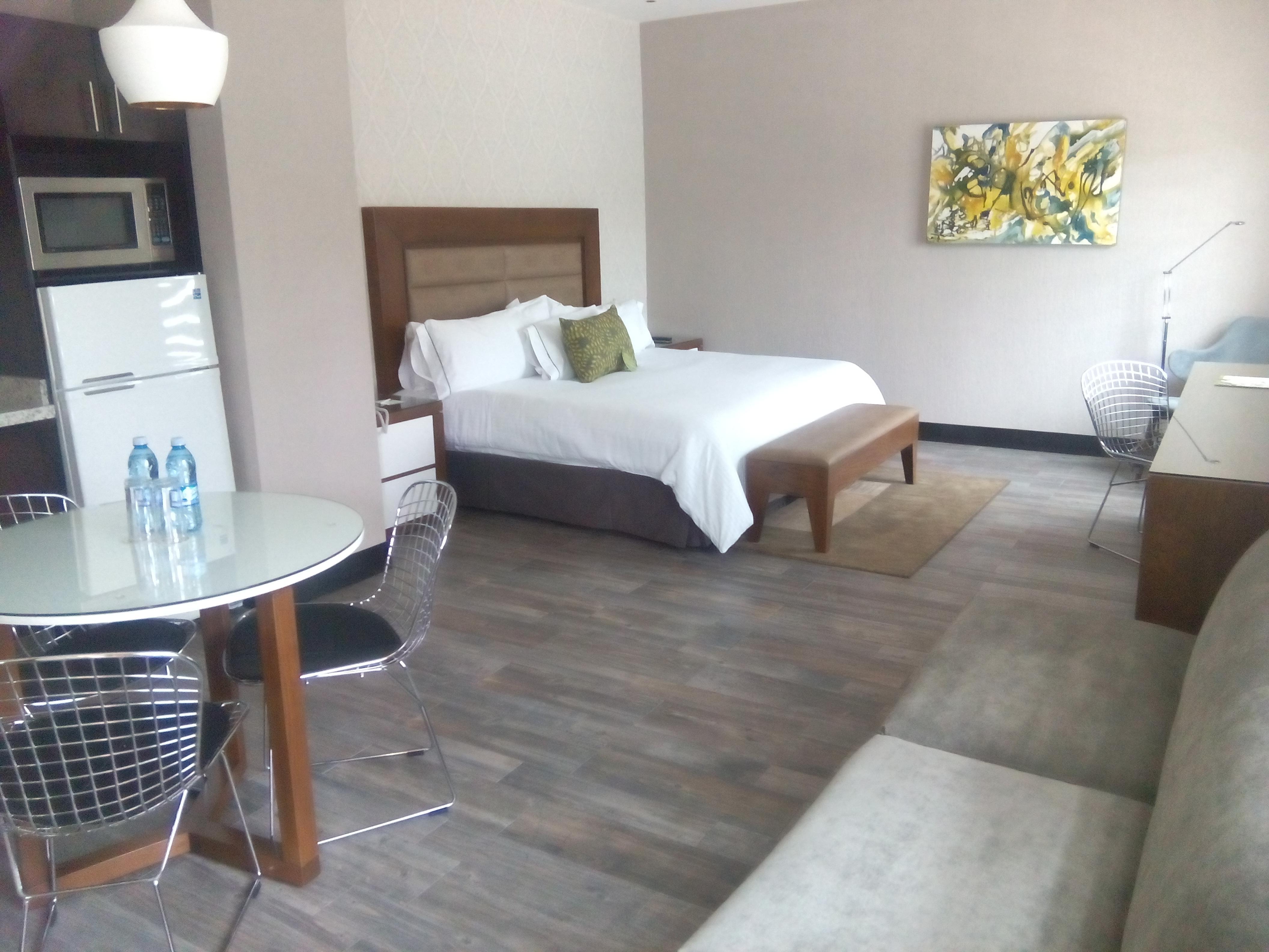 Aurea Hotel And Suites Zapopan Exterior photo