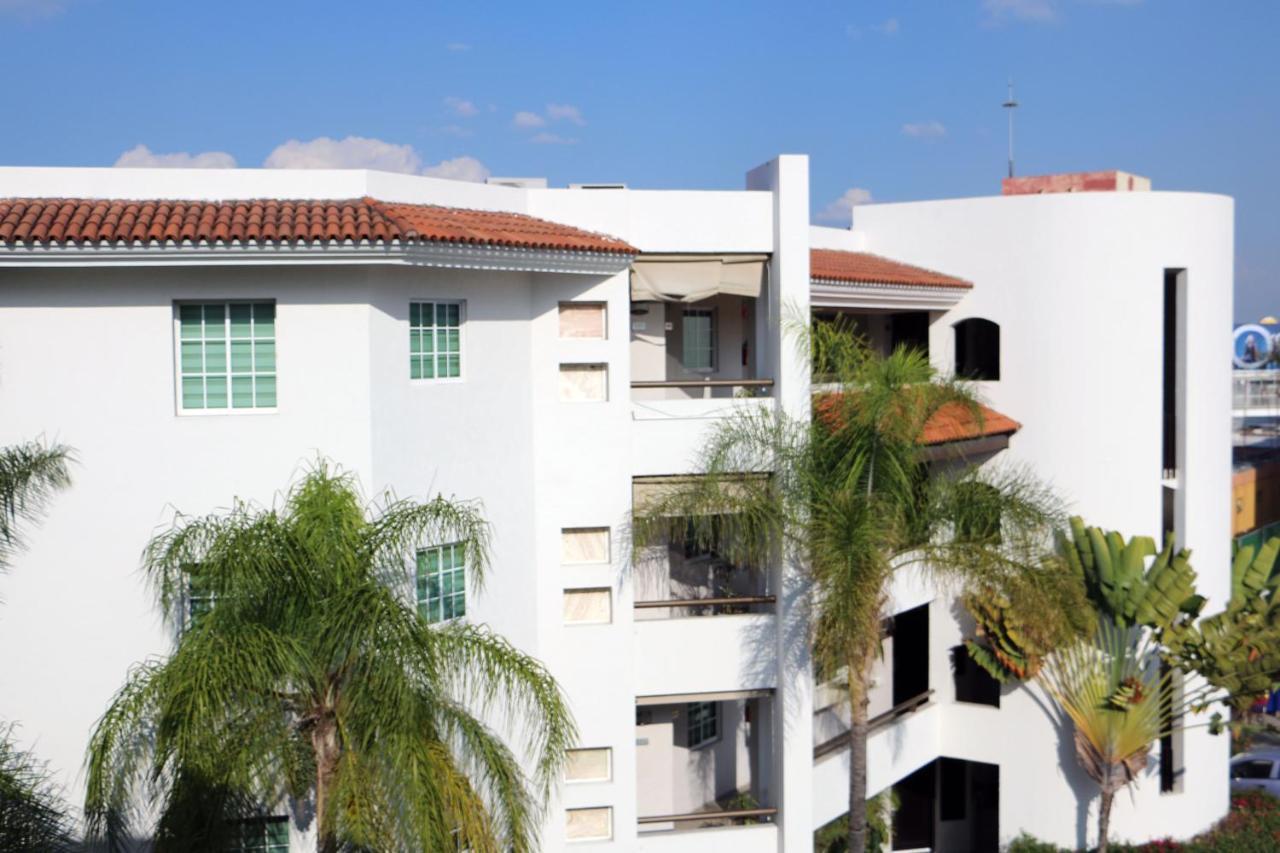 Aurea Hotel And Suites Zapopan Exterior photo
